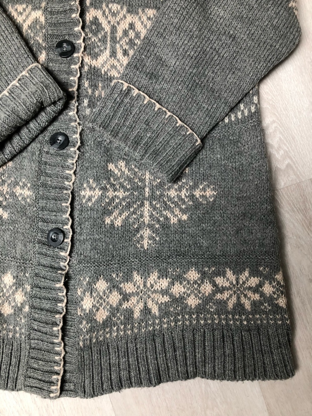 Eddie Bauer Cozy Snowflake Fair Isle Button Down Cardigan Size XXL - Picture 5 of 8
